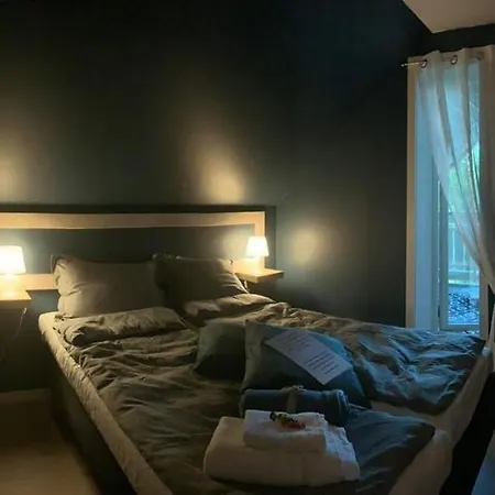Heggelis Oda ve Kahvaltı Alta